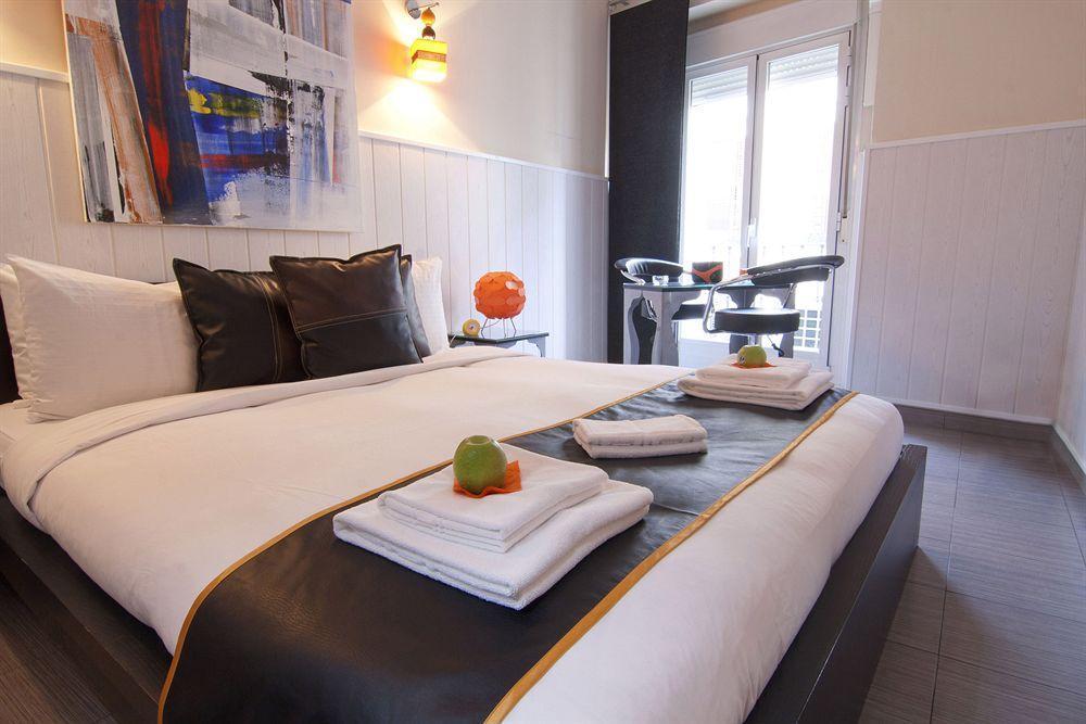 Hostal Oxum Мадрид Экстерьер фото