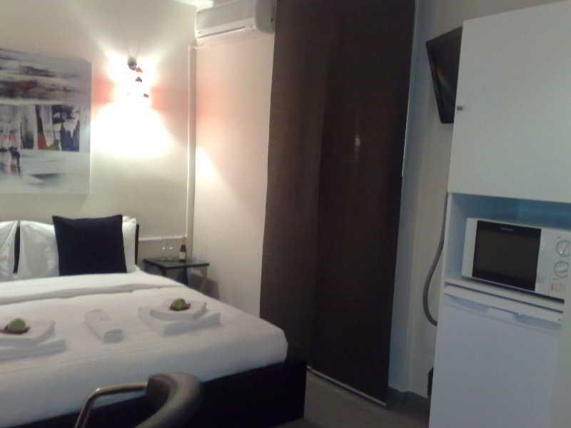 Hostal Oxum Мадрид Номер фото